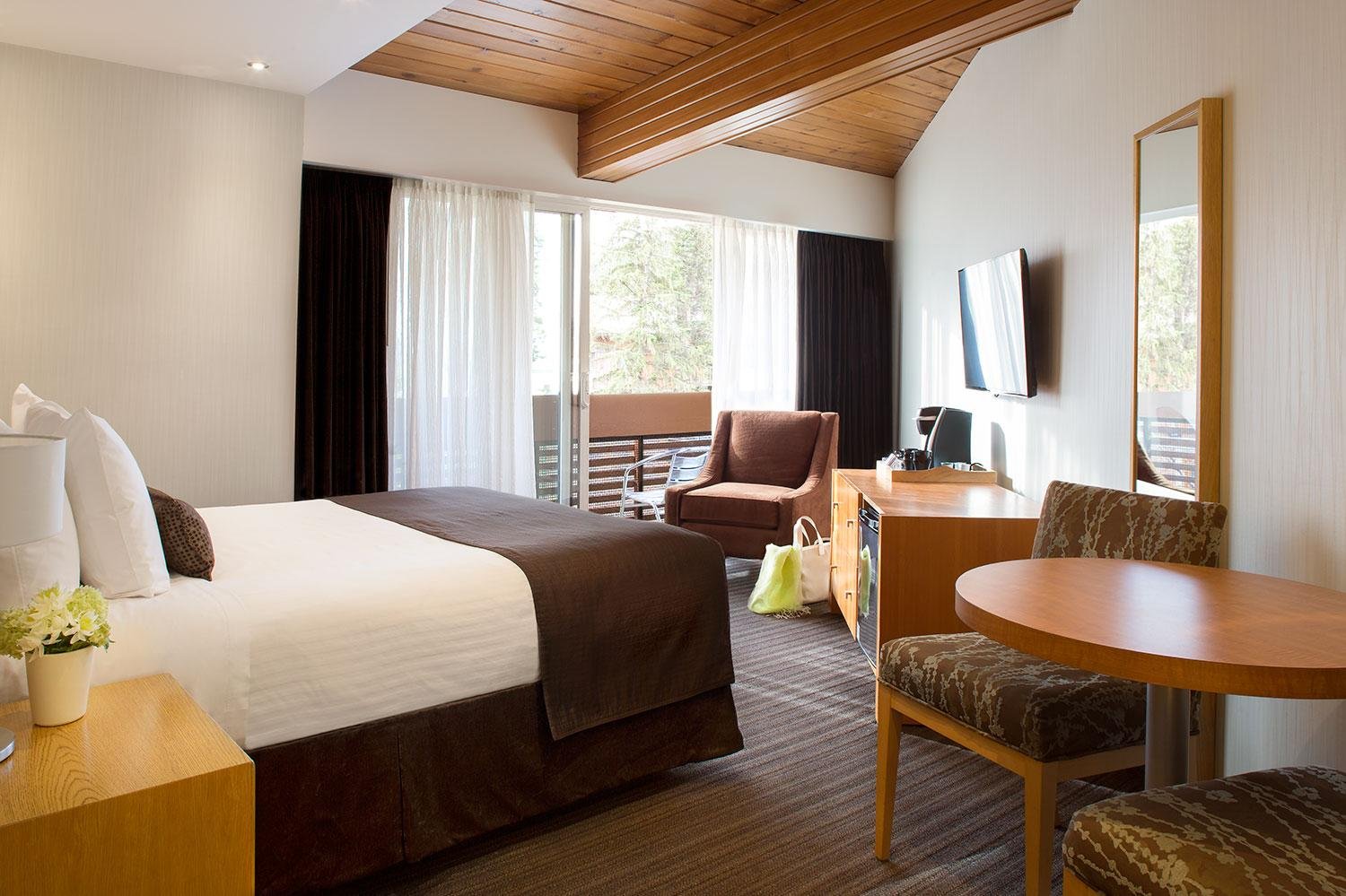 Banff Aspen Lodge superior room