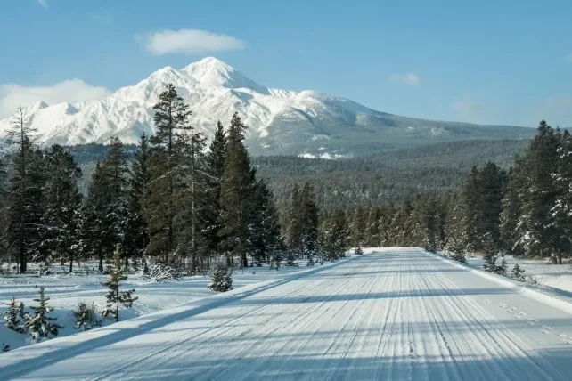 Geniet van de prachtige Maligne Lake Road Icefield Parkway