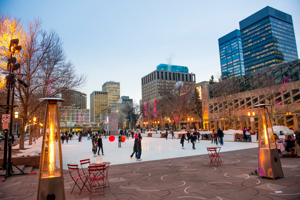 Winterfestival in Edmonton, Ice on Whyte in de wijk Strathcona