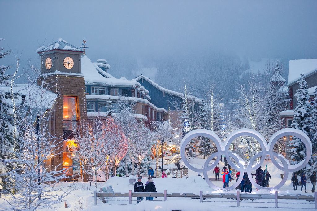 Eindig je skisafari in het bruisende Whistler met het grootste skigebied van heel Noord Amerika