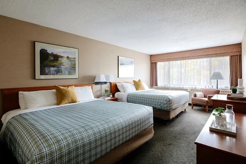 Jasper - Lobstick lodge room deluxe room