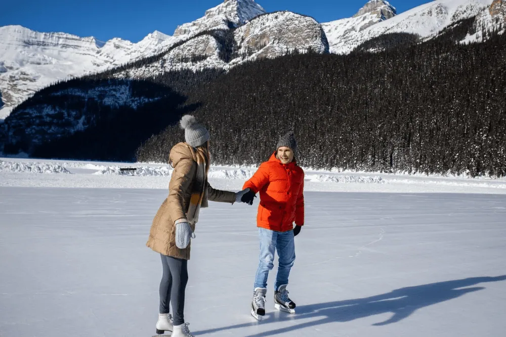 Schaatsen op Lake Louise, Alberta, Canada