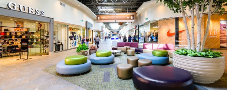Shop till you fly op Edmonton Airport Shop till you fly op Edmonton Airport