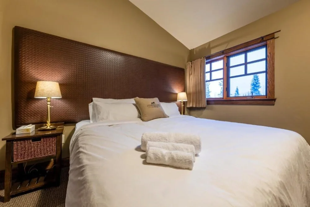 Kicking Horse - Copper Horse Lodge 1 king deluxe room