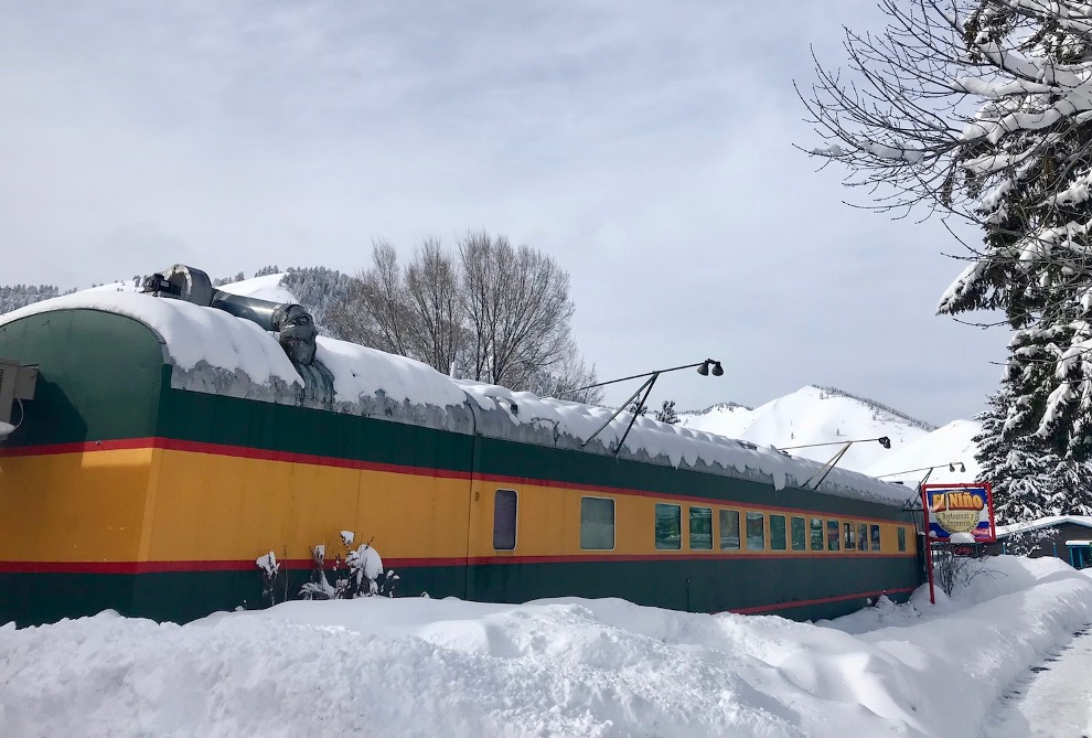 Ooit gedineerd in een knalgele locomotief? Stap binnen bij het Mexicaanse restaurant El Nino