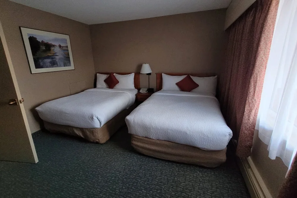 Jasper Lobstick Lodge kitchenette room